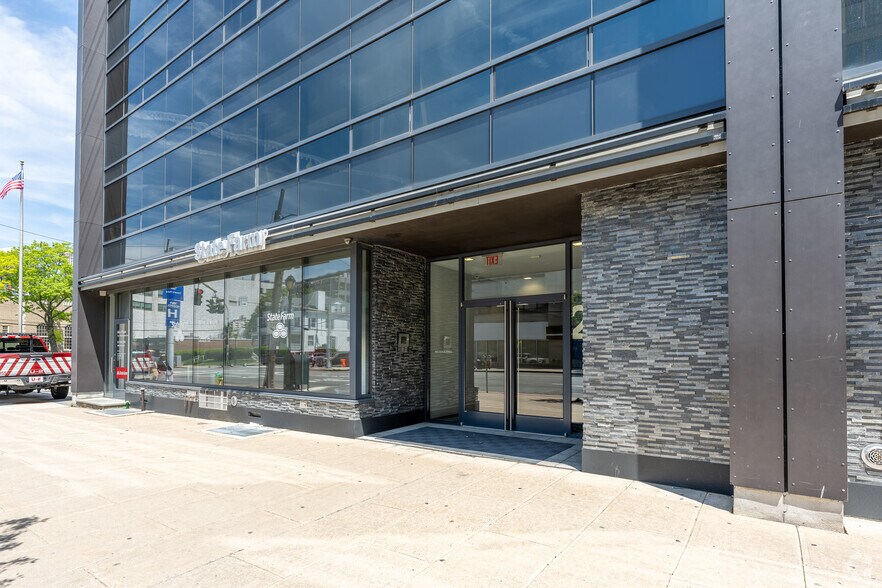 More Photos Of 235-237 Mamaroneck Ave, White Plains Office For Lease