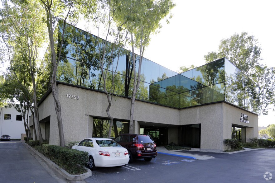 More Photos Of 17752 Mitchell N, Irvine Serviced Offices For Lease