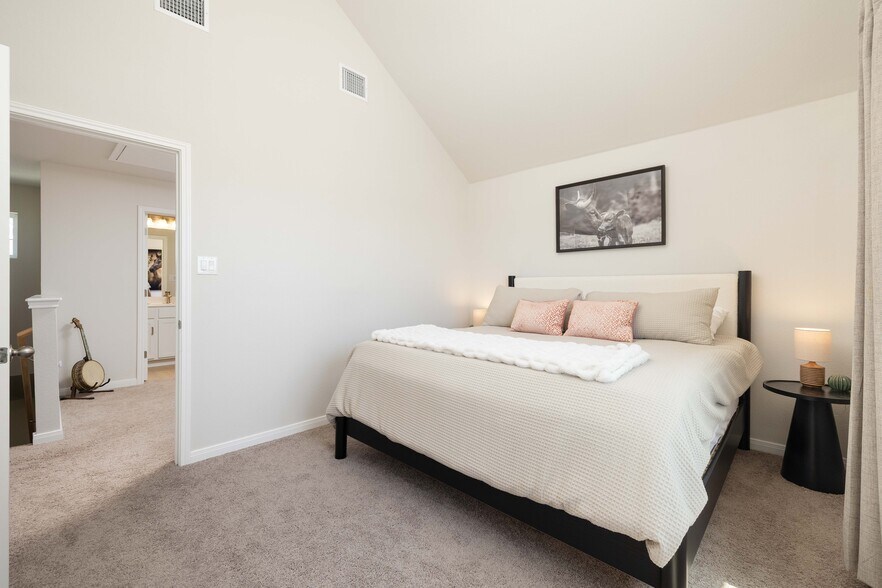 More Photos Of 2127 Hofstaat, New Braunfels Hospitality For Sale