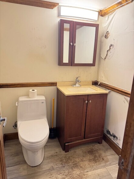 More Photos Of 35-34 31st St, Astoria Storefront Retail Residential For Sale