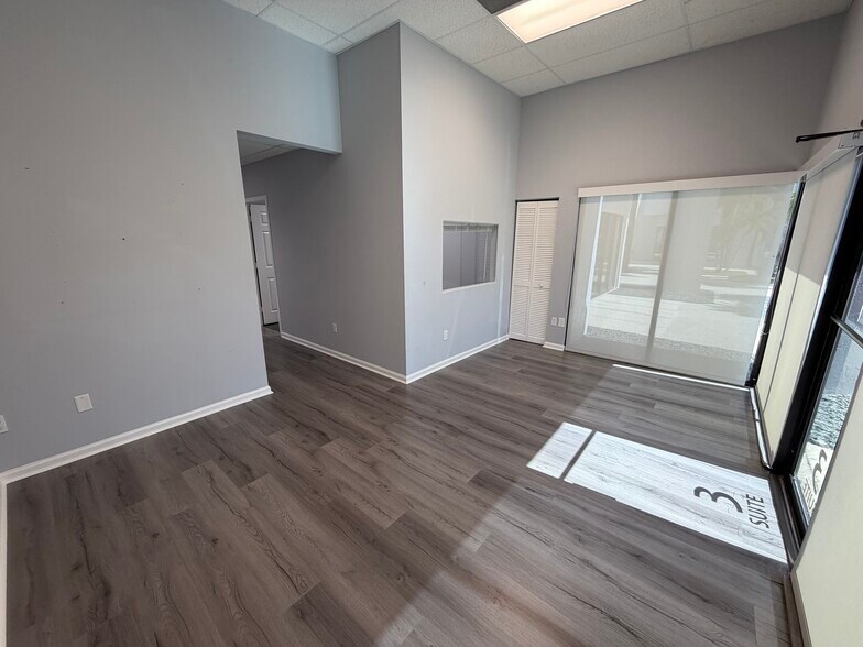 More Photos Of 1095 Jupiter Park Dr, Jupiter Light Manufacturing For Lease