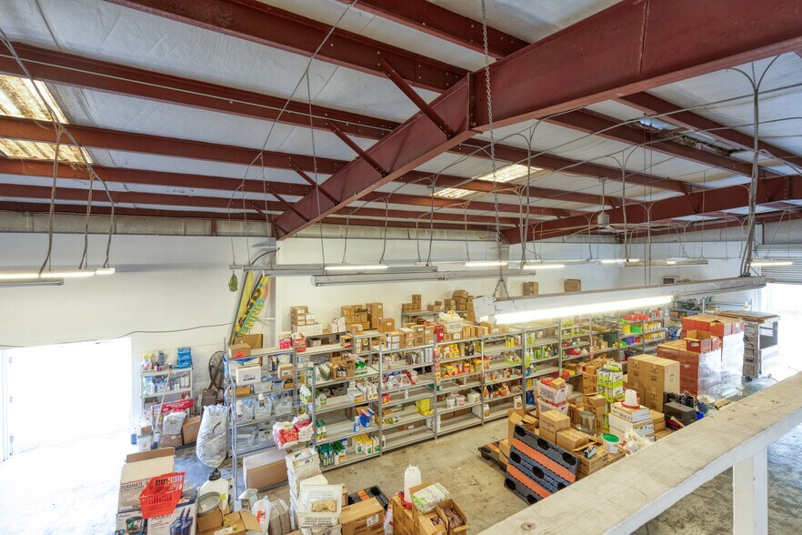 More Photos Of 5521 Blanding Blvd, Jacksonville Warehouse For Sale