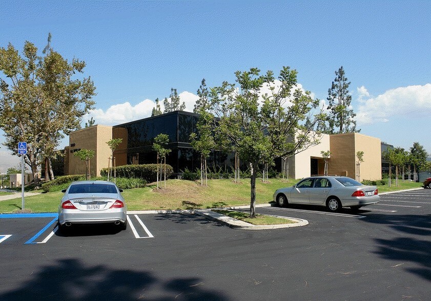 More Photos Of 23293 S Pointe Dr, Laguna Hills Medical For Lease