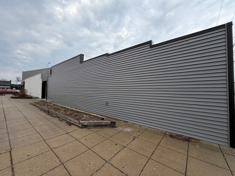 More Photos Of 4238 Main St, Brown City Drugstore For Sale