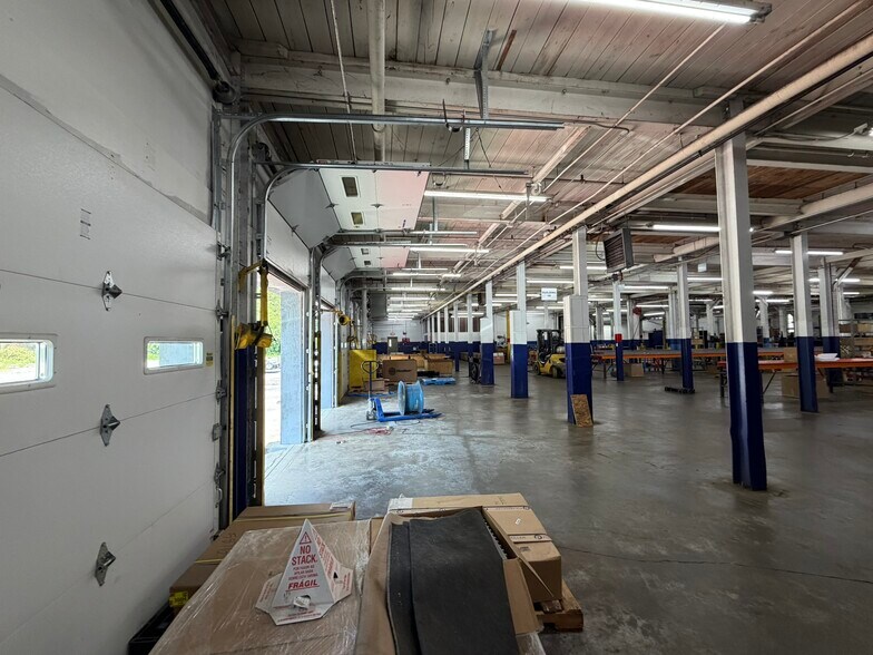 More Photos Of 315 E Main St, Elkin Industrial For Sale