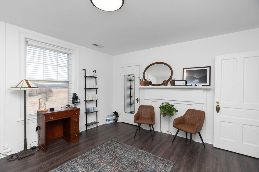 More Photos Of 30 Ladd Rd, Fishersville Office For Sale