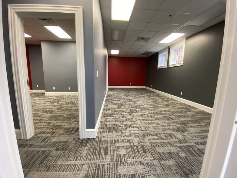 More Photos Of 231 Chief Justice Cushing Hwy, Cohasset Office For Lease