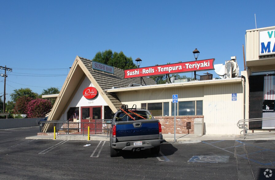 More Photos Of 20900-20934 Roscoe Blvd, Canoga Park Unknown For Lease