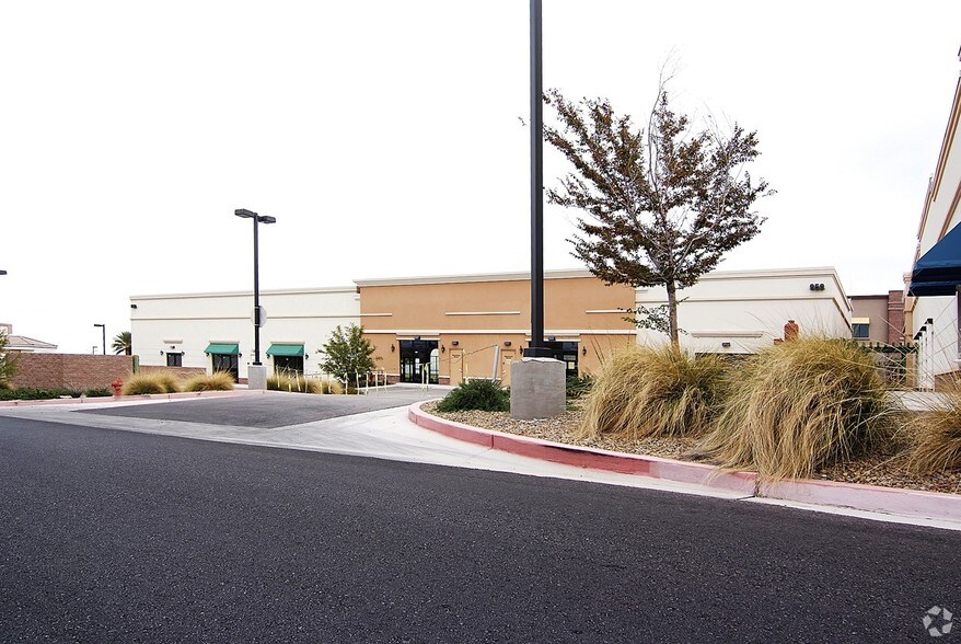 More Photos Of 650 S Green Valley Pky, Henderson Medical For Lease