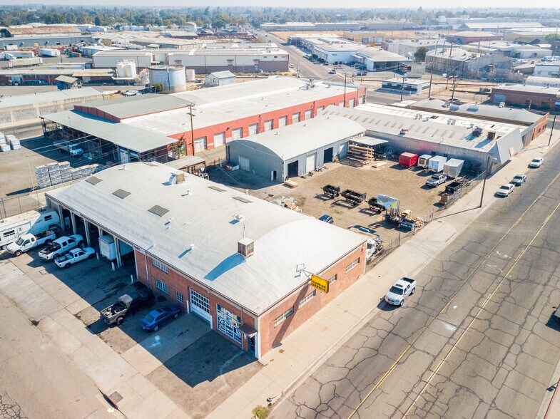 More Photos Of 2304 Monterey St, Fresno Warehouse For Sale