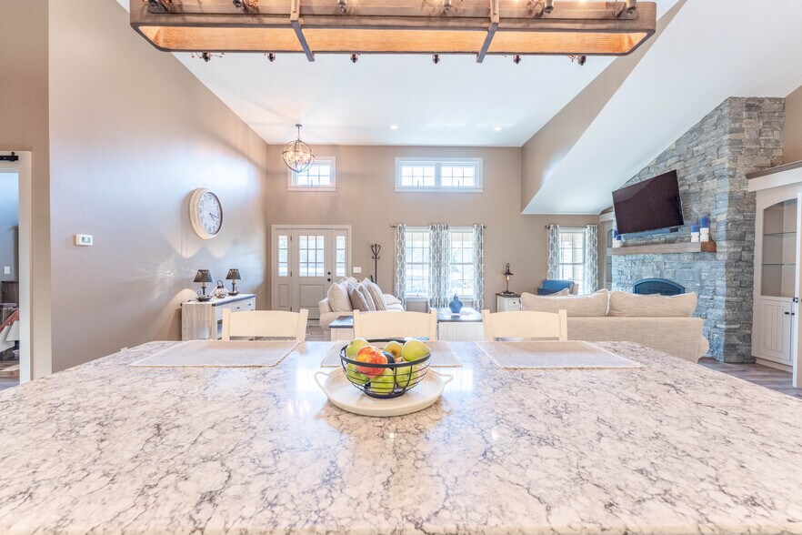 More Photos Of 110 Wauregan Rd, Canterbury Flex For Sale