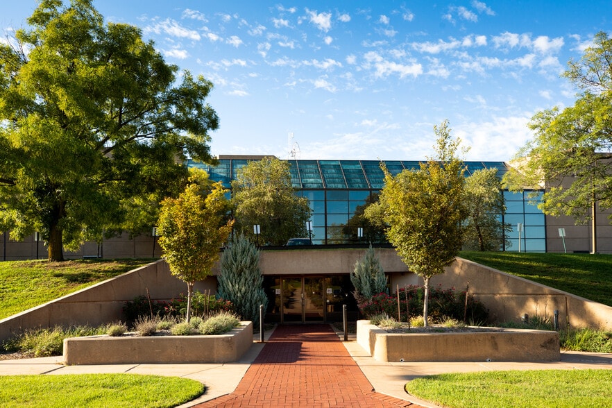 More Photos Of 9111 E Douglas Ave, Wichita Office For Lease