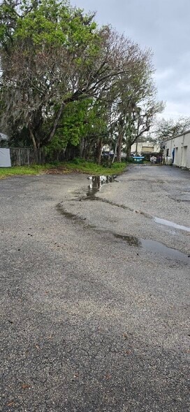 More Photos Of 2900 S Nova Rd, South Daytona Storefront Retail Office For Lease