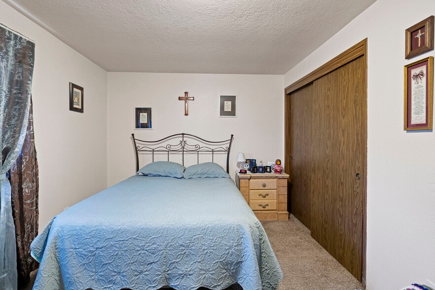 More Photos Of 805-875 Gerth Ave NW, Salem Apartments For Sale