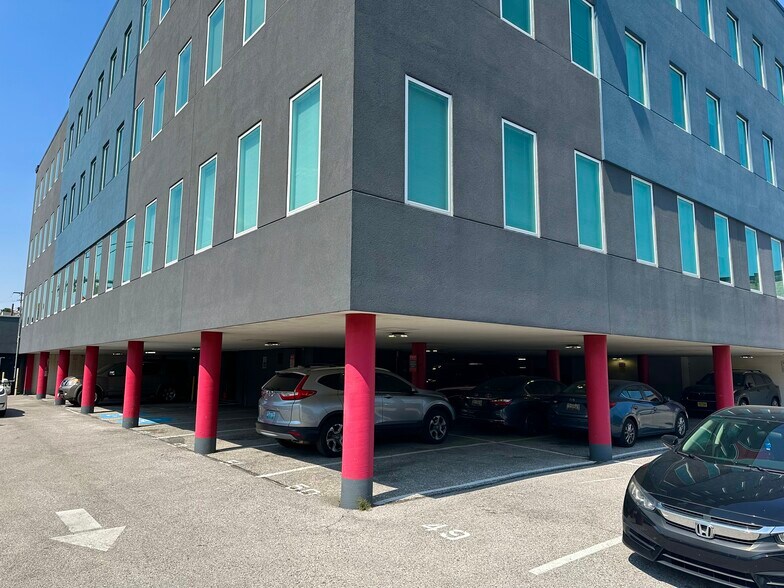 More Photos Of 757 Frederick Rd, Catonsville Medical For Lease