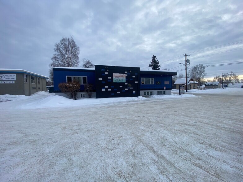 More Photos Of 530 7th Ave, Fairbanks Medical For Sale
