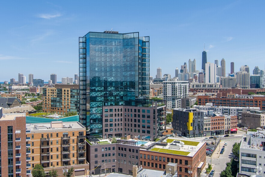 More Photos Of 730 N Milwaukee Ave, Chicago Apartments For Lease
