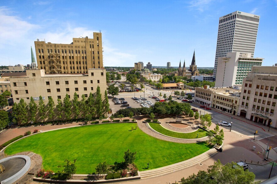 More Photos Of 522 S Boston Ave, Tulsa Apartments For Lease