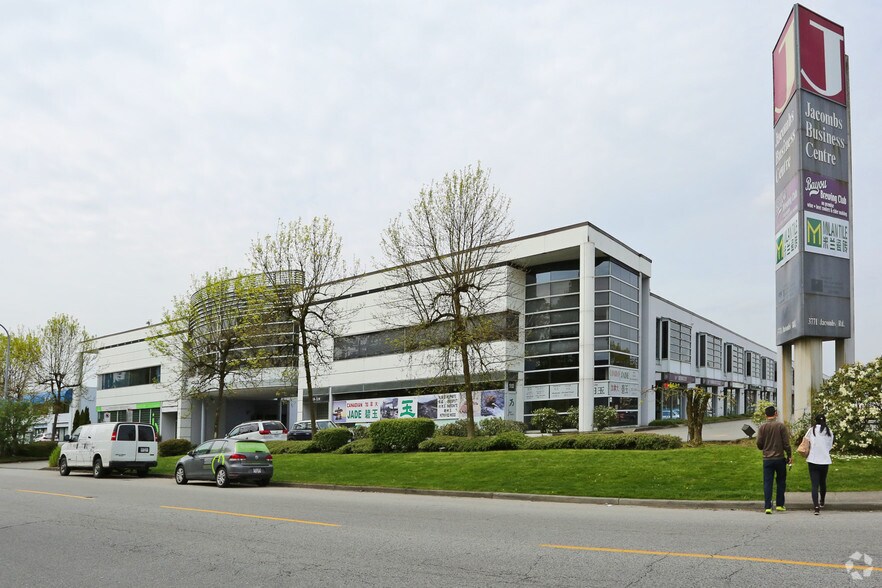 More Photos Of 3771 Jacombs Rd, Richmond Warehouse For Lease