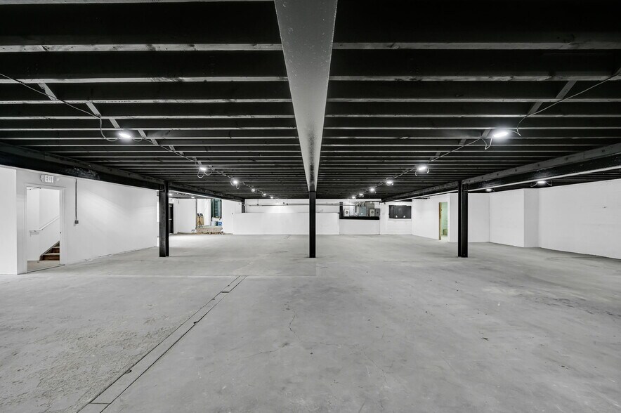 More Photos Of 4 Union Pl, Newton Flex For Lease