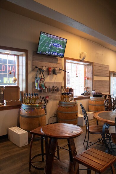 More Photos Of 5781 State Highway 42, Sturgeon Bay Storefront Retail Residential For Sale