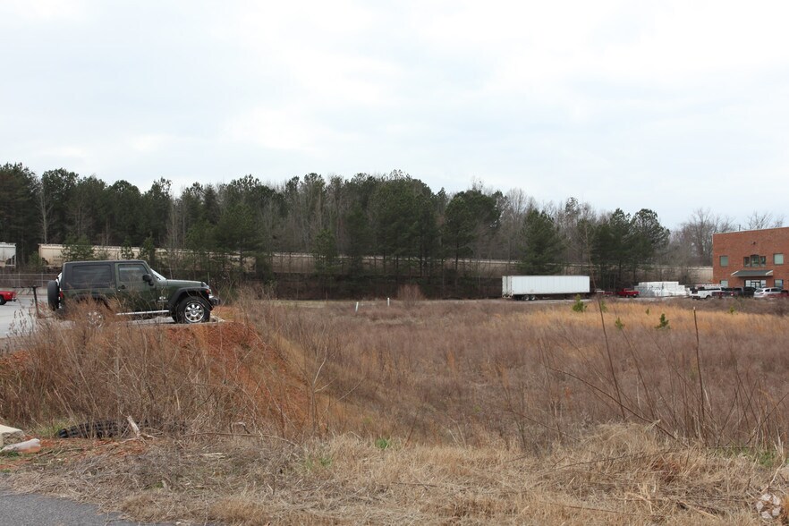 More Photos Of 990 Chestnut St, Gainesville Land For Sale