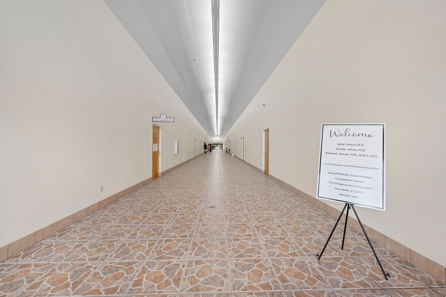 More Photos Of 1713 US Highway 441 N, Okeechobee Medical For Lease