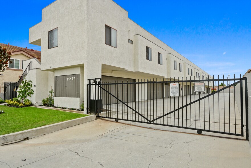 More Photos Of 15627 Belshire Ave, Norwalk Apartments For Sale