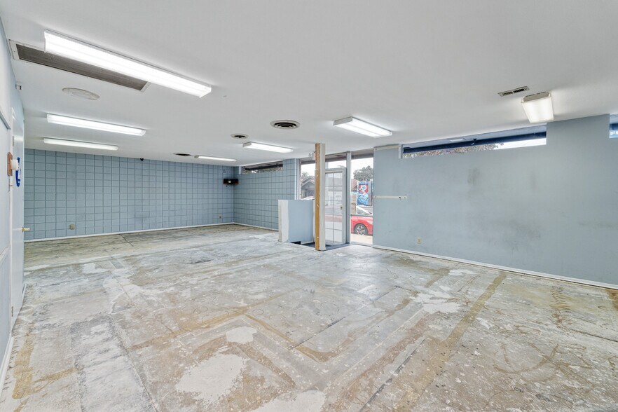 More Photos Of 3535 E 7th St, Long Beach Medical For Lease