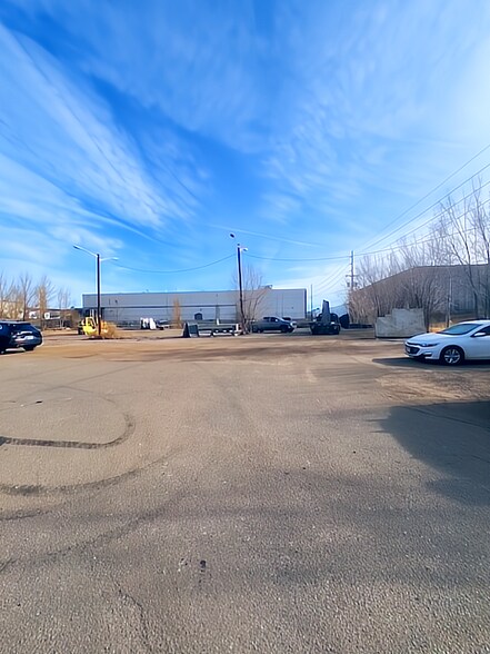 More Photos Of 3505 E 39th Ave, Denver Manufacturing For Lease