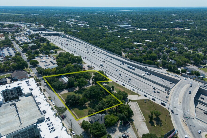 More Photos Of 132-140 E 12th St, Dallas Land For Sale