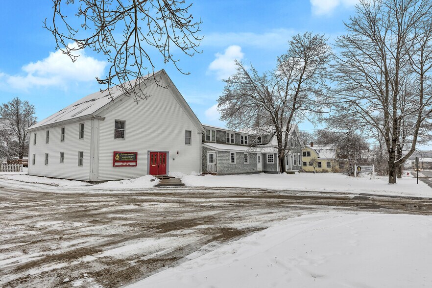48 Stratton Rd  