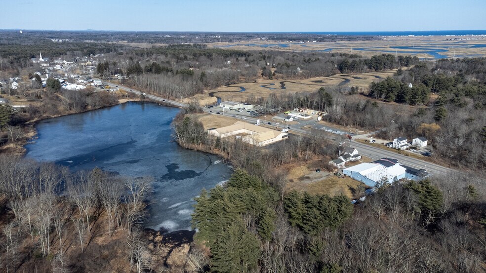 More Photos Of 34 Lafayette Rd, Hampton Falls Freestanding For Sale