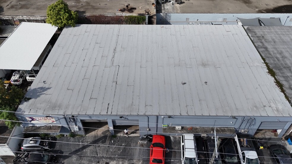 More Photos Of 4430 E 10th Ln, Hialeah Warehouse For Sale