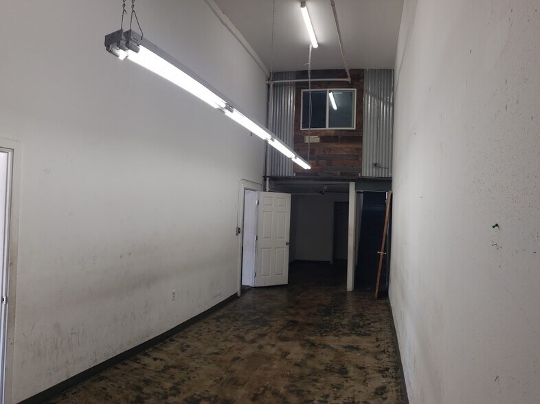 More Photos Of 1815 S Central Ave, Los Angeles Warehouse For Lease