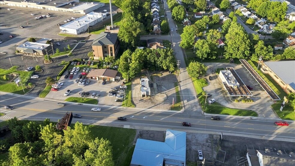 More Photos Of 541 W Dixie Ave, Elizabethtown Freestanding For Sale