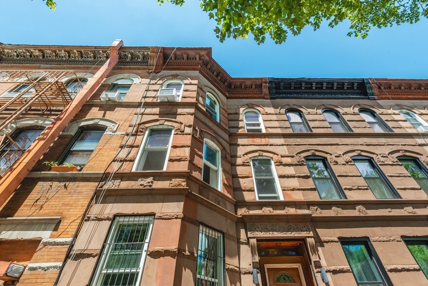More Photos Of 579 Decatur St, Brooklyn Apartments For Sale