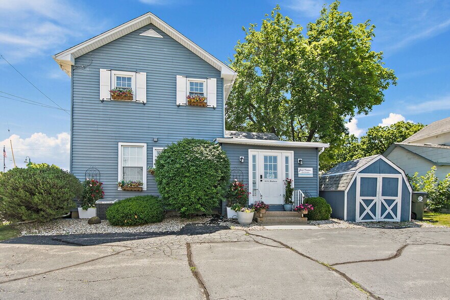More Photos Of 55 S Madison St, Oswego Office For Sale