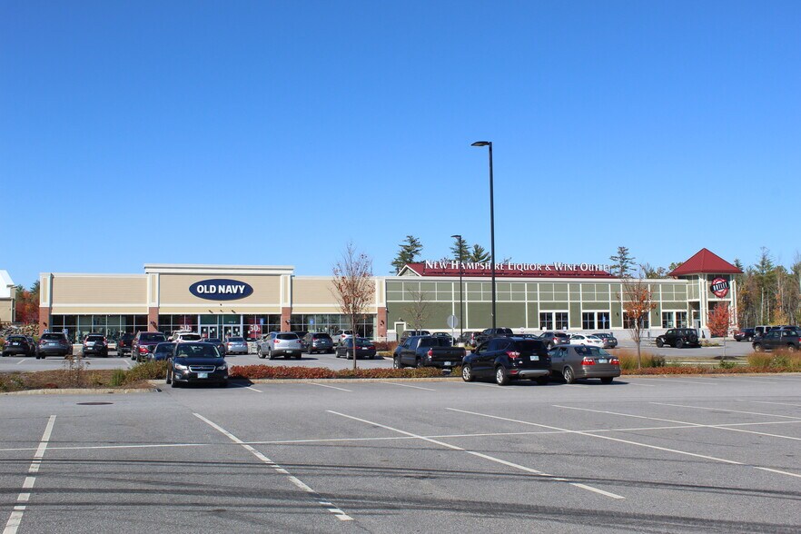 More Photos Of 92 Farmington Rd, Rochester Unknown For Lease