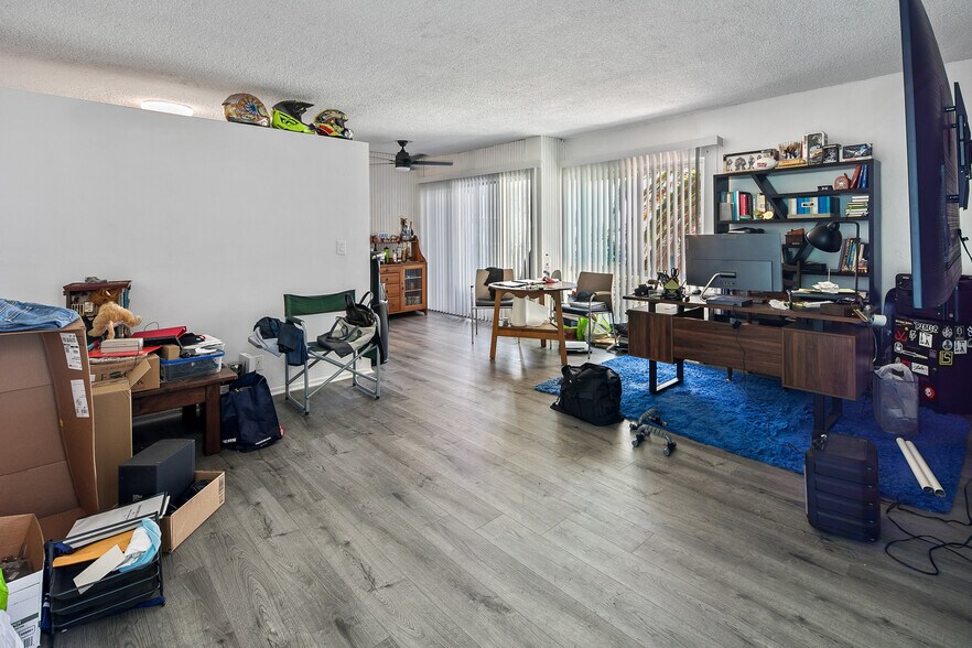 More Photos Of 1776 S Rimpau Blvd, Los Angeles Apartments For Sale