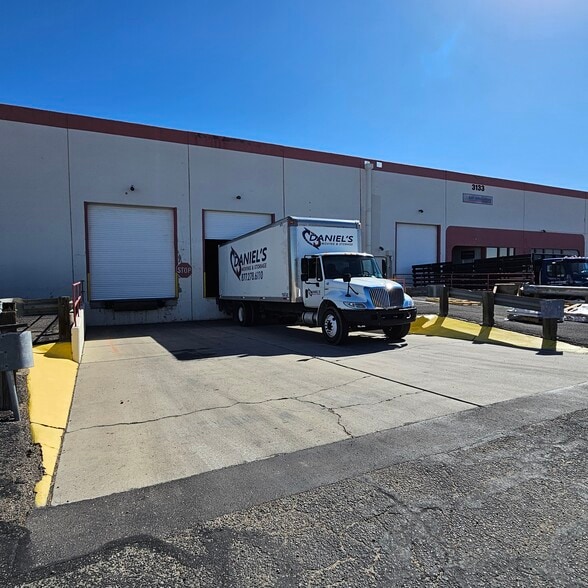 More Photos Of 3131-3139 S Dodge Blvd, Tucson Warehouse For Lease