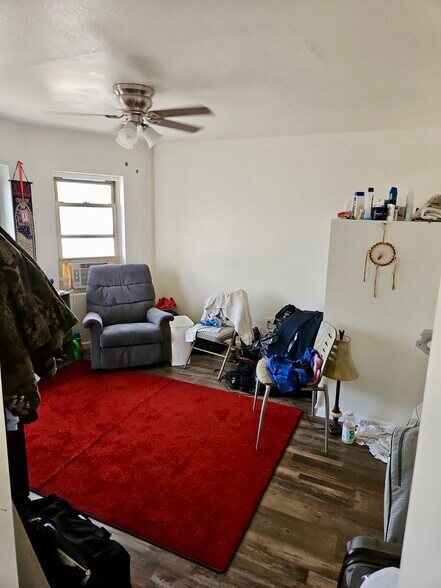 More Photos Of 612 B St, Marysville Bar For Sale