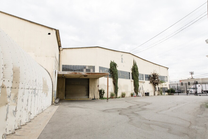 More Photos Of 205 S Mission Rd, Los Angeles Warehouse For Lease
