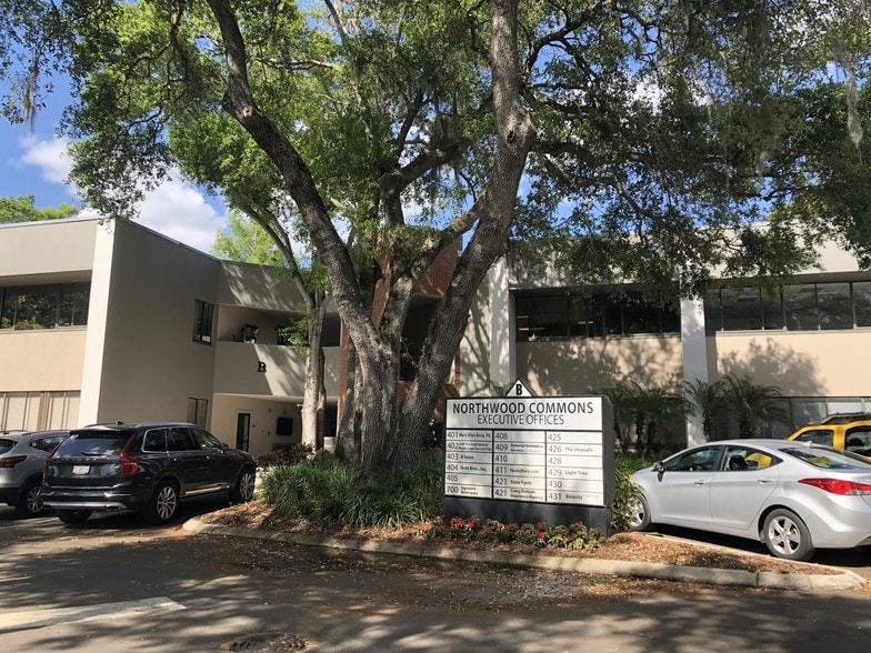 More Photos Of 2454 N McMullen Booth Rd, Clearwater Loft Creative Space For Lease