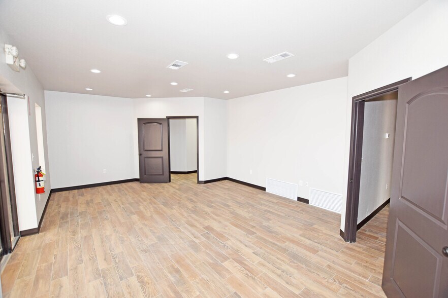 More Photos Of 13800 W Interstate 20 E, Odessa Industrial For Lease
