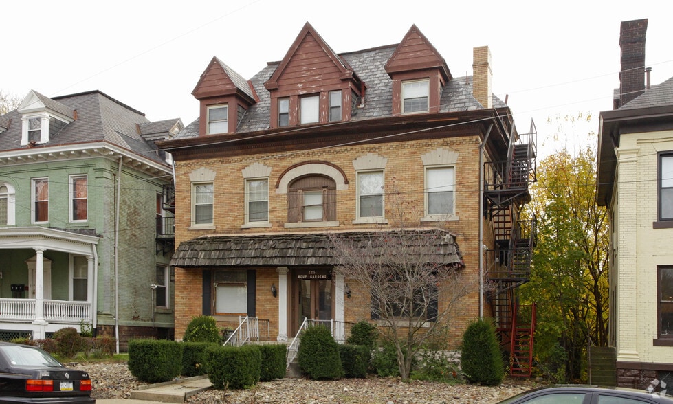 Primary Photo Of 225 Roup Ave, Pittsburgh Apartments For Sale