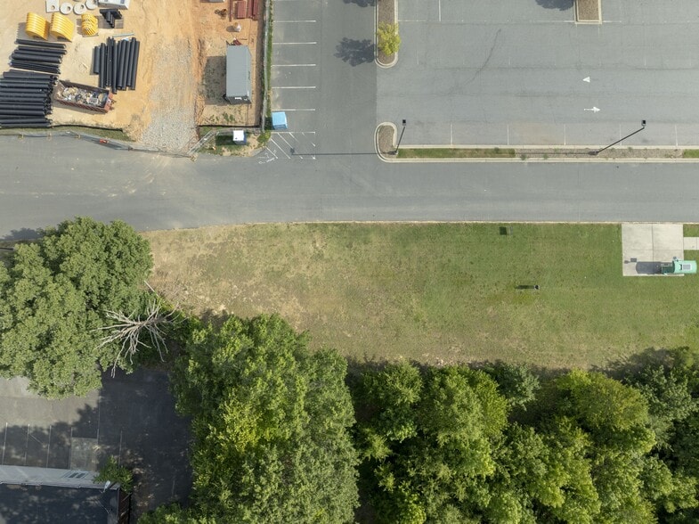 More Photos Of 413 Cannon blvd, Kannapolis Land For Sale