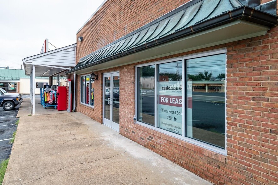 Primary Photo Of 109 S Stuart Ave, Elkton Storefront Retail Office For Lease