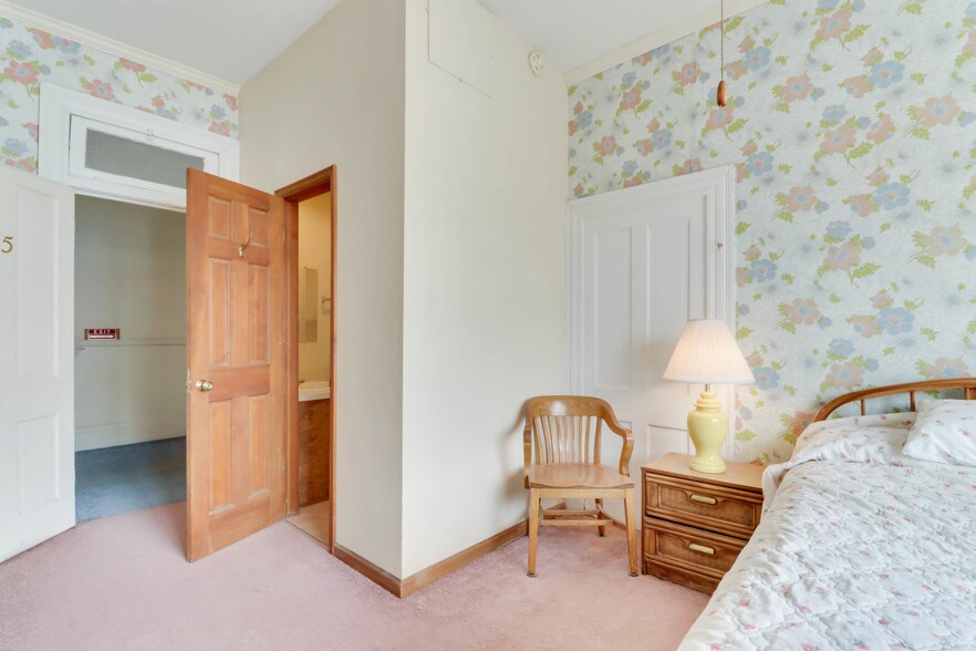 More Photos Of 400 W Victor Ave, Victor Hotel For Sale