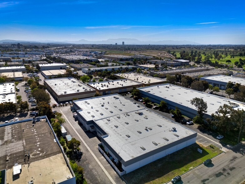 More Photos Of 2962 Seaborg Ave, Ventura Warehouse For Sale